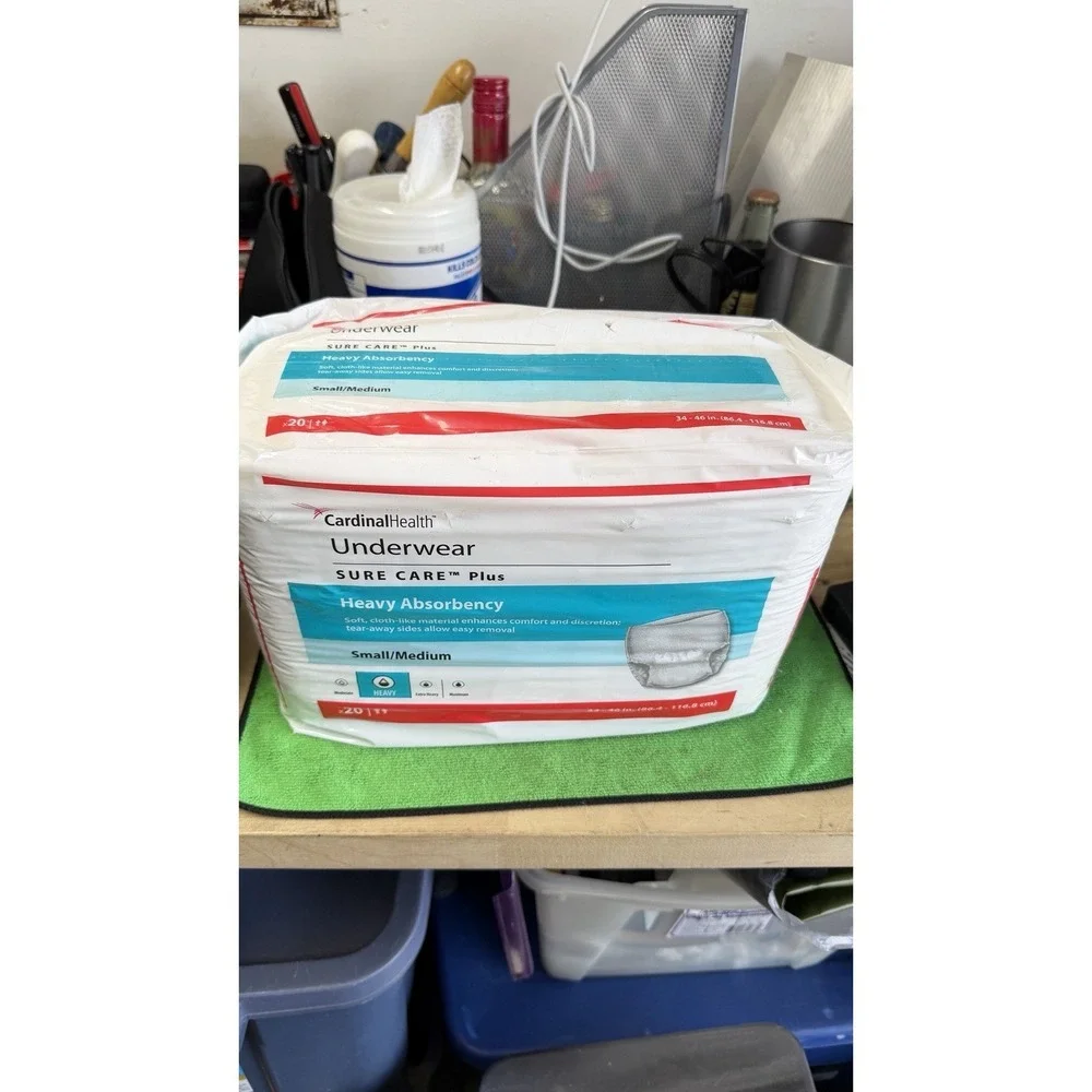 Cardinal Health Sure Care Plus Underwear S/M Heavy‎ Absorbency 20 Pack